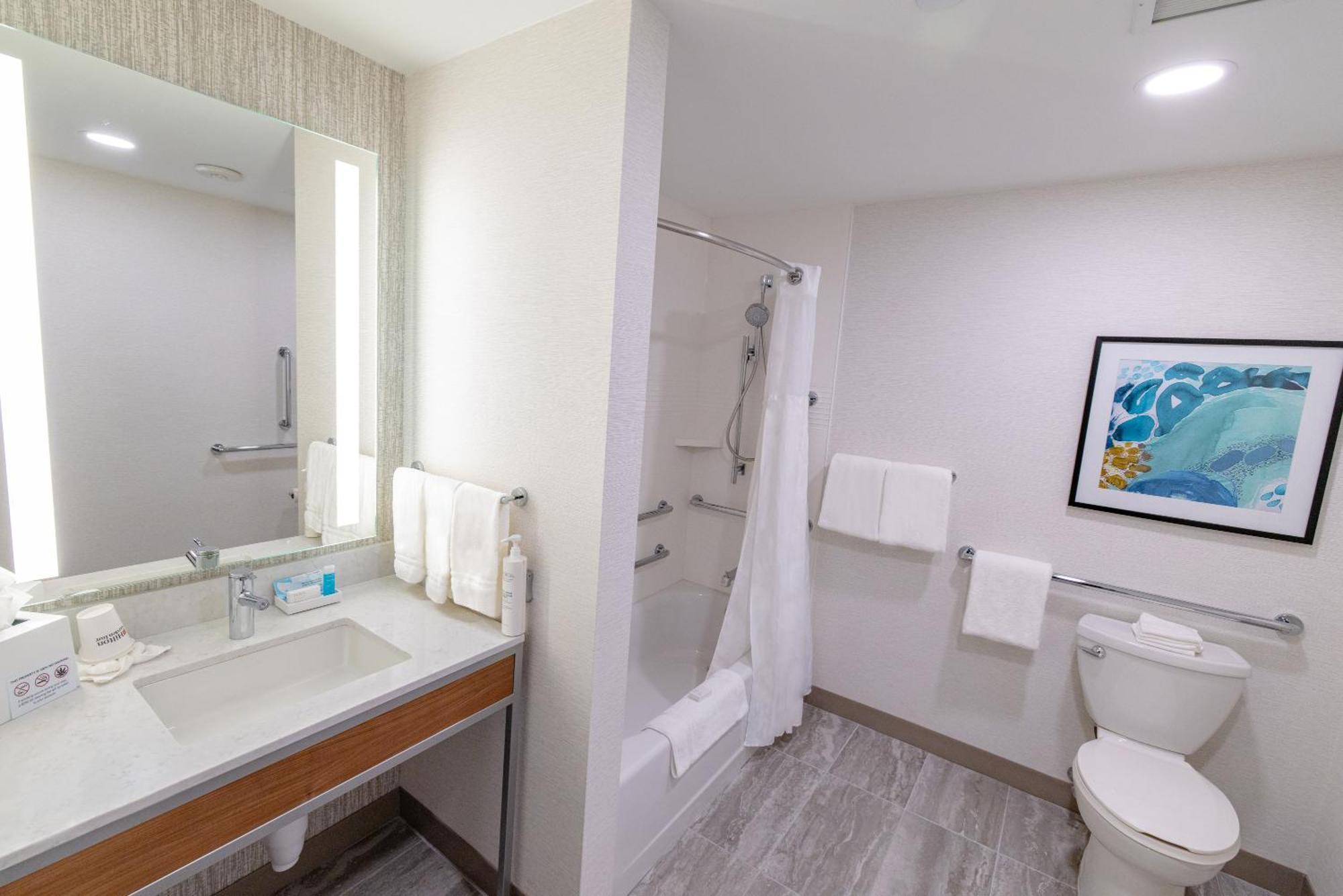 Hilton Garden Hotel 5*
